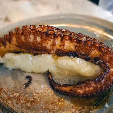 Pulpo a las brasas